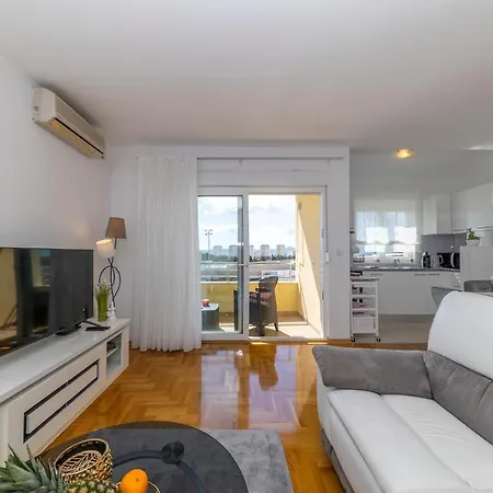 Apartment Modern - Visnjik Sport Center Area