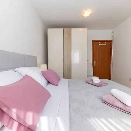 Apartment Modern - Visnjik Sport Center Area *