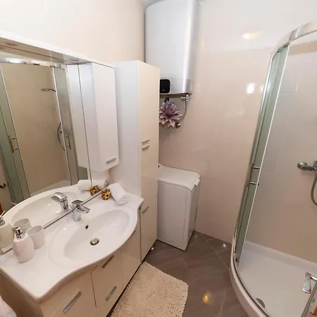 Apartment Modern - Visnjik Sport Center Area Zadar